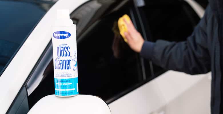 What Is The Difference Between Ammonia Free and Ammonia Automotive Glass Cleaners?